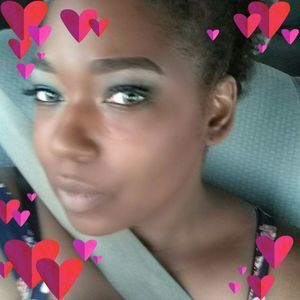 Meet your Posher, Carla